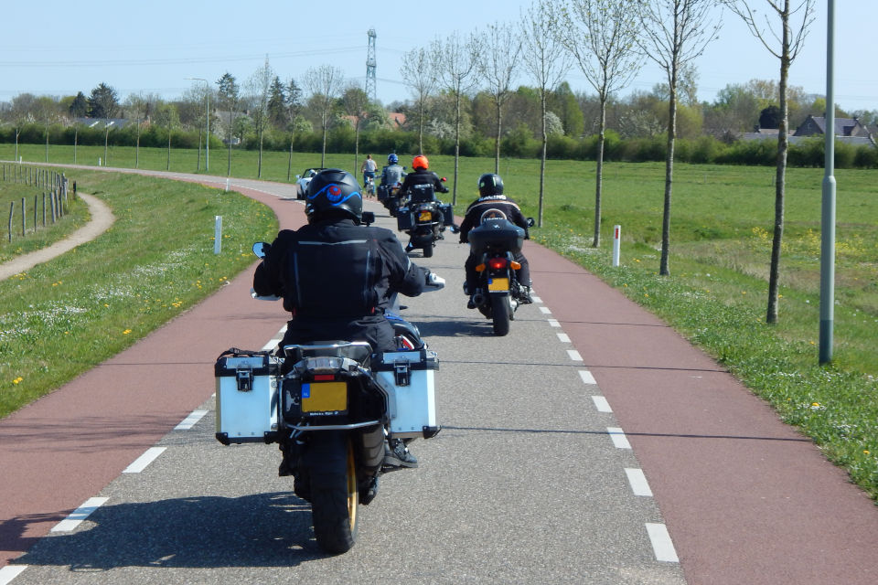 Motorrijbewijspoint Hoogvliet motorrijlessen